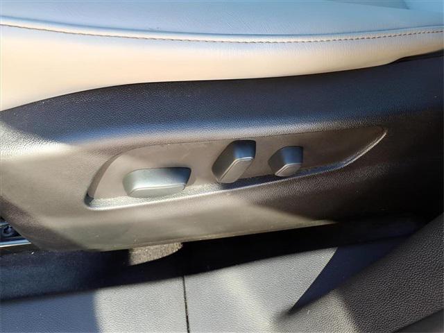 used 2023 Cadillac XT4 car, priced at $28,000