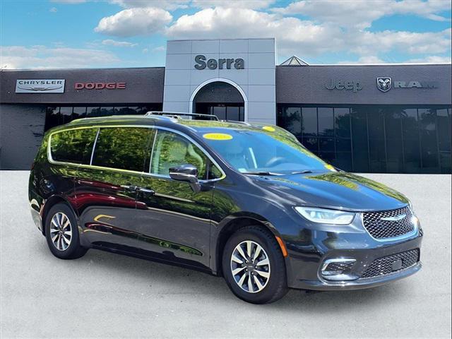 used 2021 Chrysler Pacifica car, priced at $18,000