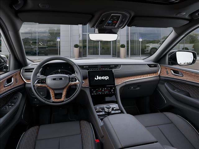new 2025 Jeep Grand Cherokee car, priced at $59,742