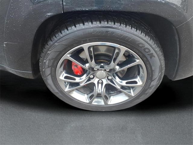 used 2015 Jeep Grand Cherokee car, priced at $18,500