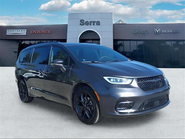 used 2022 Chrysler Pacifica car, priced at $32,500