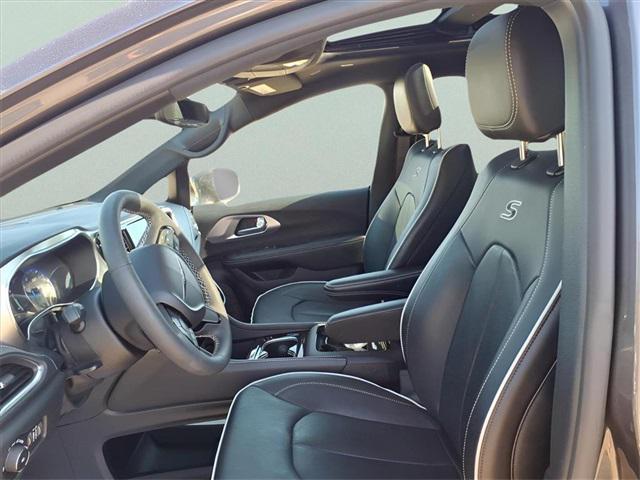used 2022 Chrysler Pacifica car, priced at $30,000