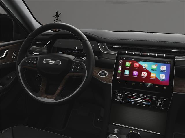 new 2025 Jeep Grand Cherokee car, priced at $47,049