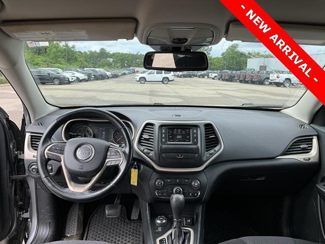 used 2015 Jeep Cherokee car, priced at $7,000