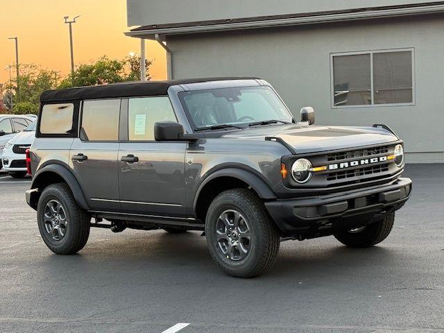 new 2025 Ford Bronco car, priced at $44,252