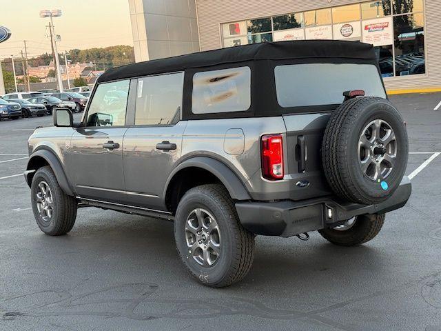 new 2025 Ford Bronco car, priced at $44,252