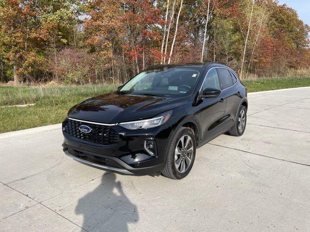 used 2023 Ford Escape car, priced at $30,622