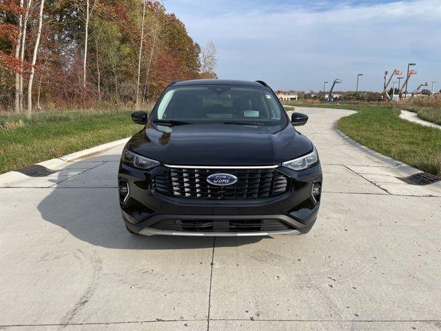 used 2023 Ford Escape car, priced at $30,622