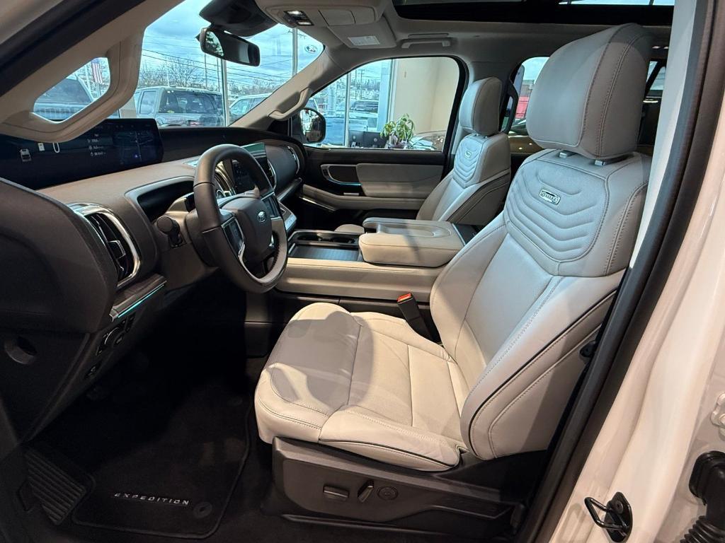new 2025 Ford Expedition Max car, priced at $90,740
