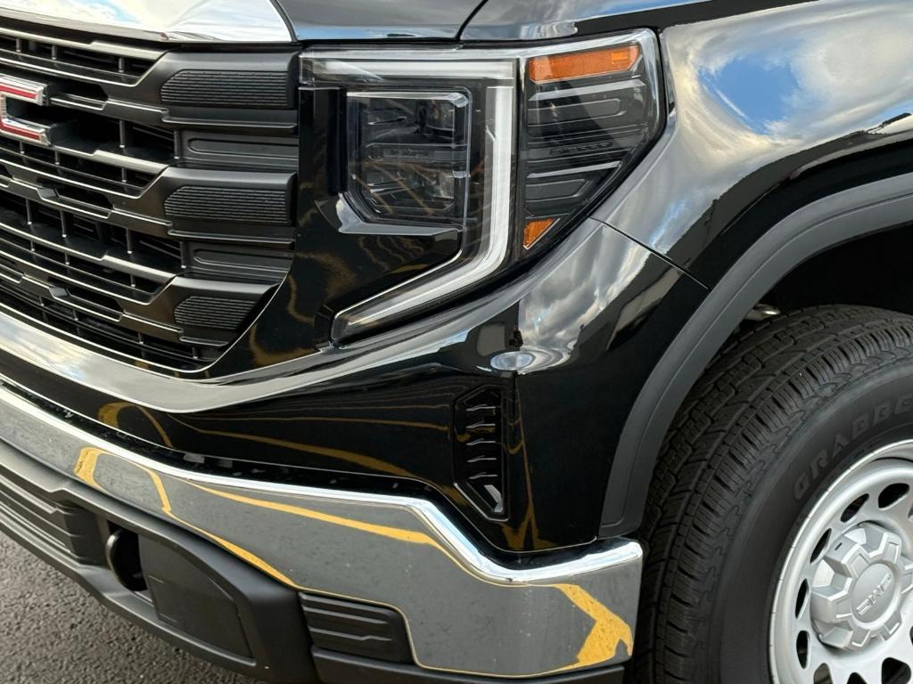 used 2023 GMC Sierra 1500 car, priced at $35,711