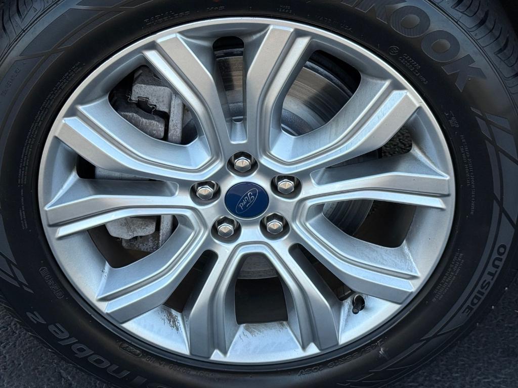 used 2022 Ford Edge car, priced at $28,606