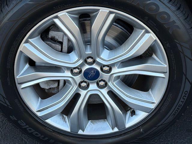 used 2022 Ford Edge car, priced at $28,606