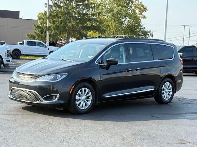 used 2017 Chrysler Pacifica car, priced at $16,211