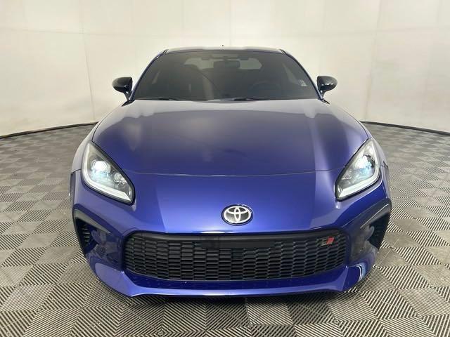 used 2024 Toyota GR86 car, priced at $31,371