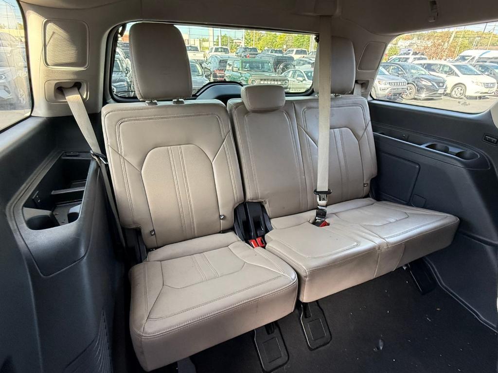 used 2024 Ford Expedition car, priced at $52,172