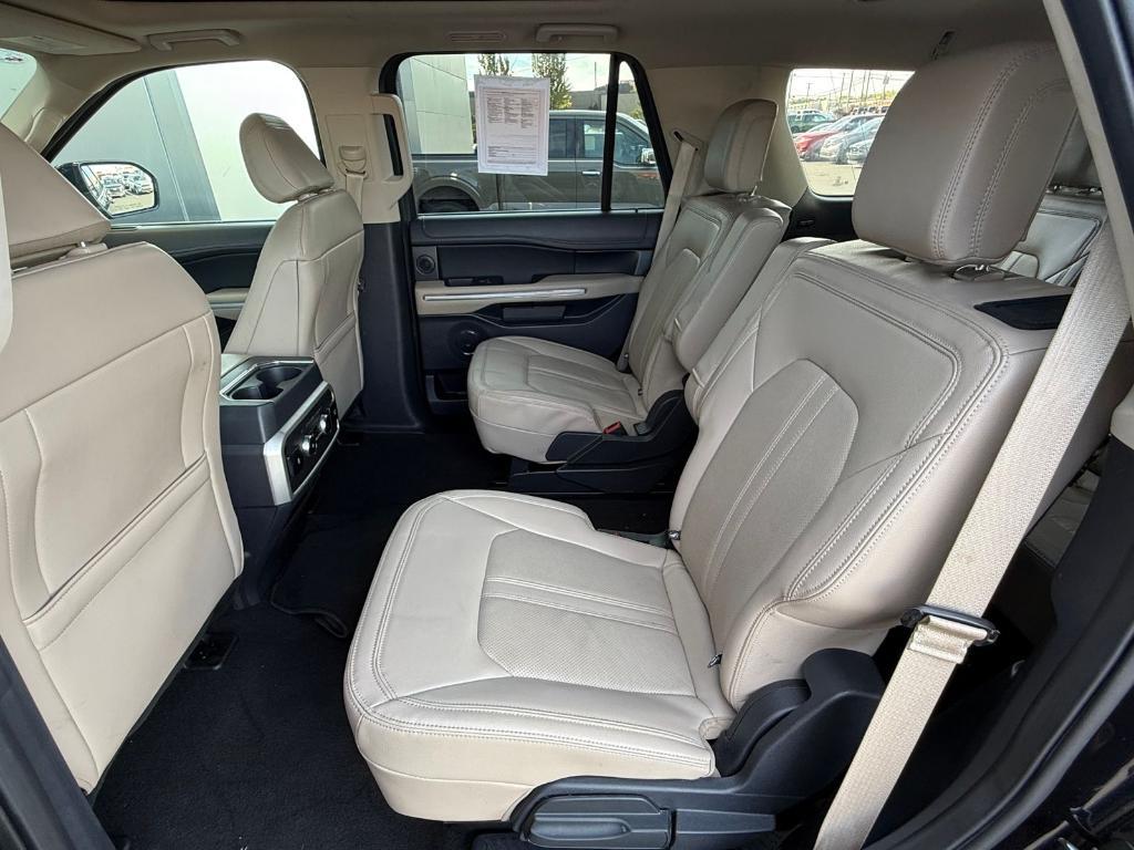 used 2024 Ford Expedition car, priced at $52,172
