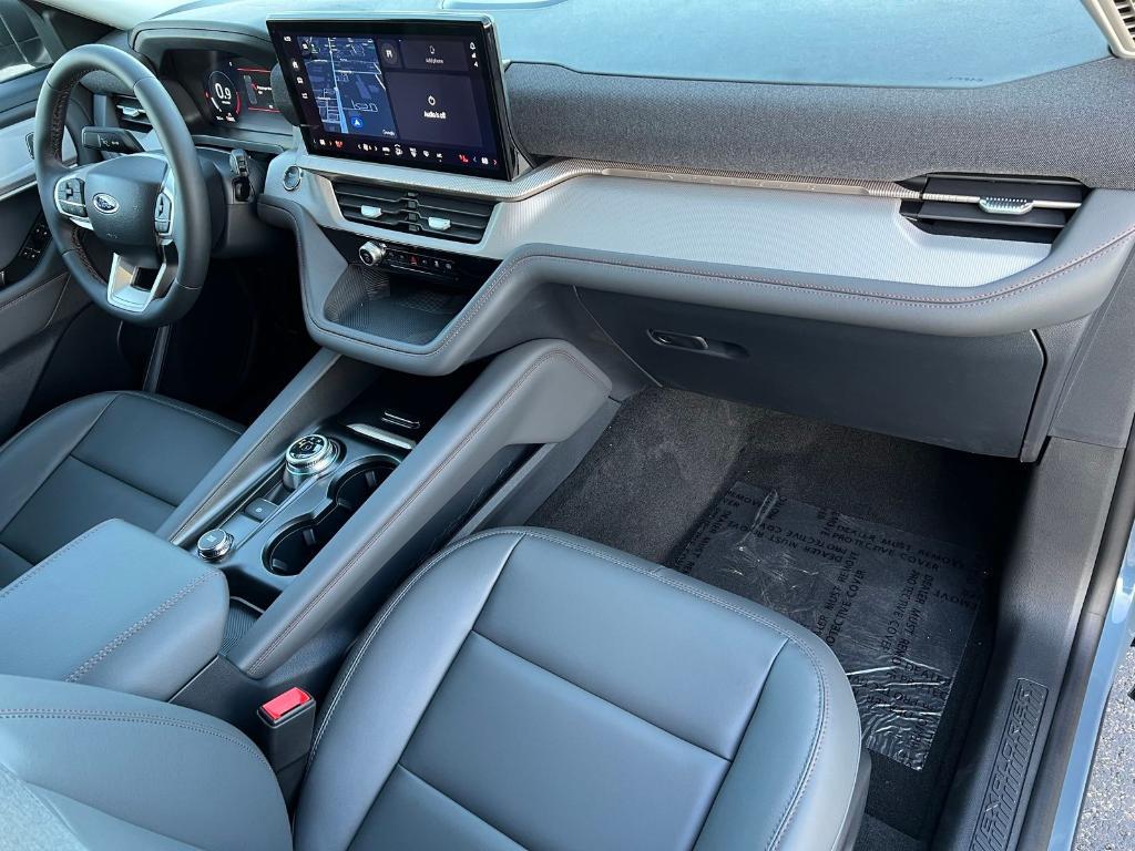 new 2025 Ford Explorer car, priced at $49,095