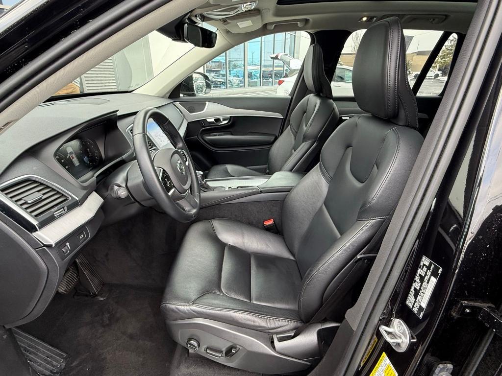 used 2022 Volvo XC90 car, priced at $33,911