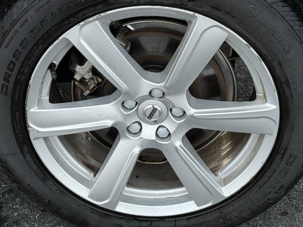 used 2022 Volvo XC90 car, priced at $33,911