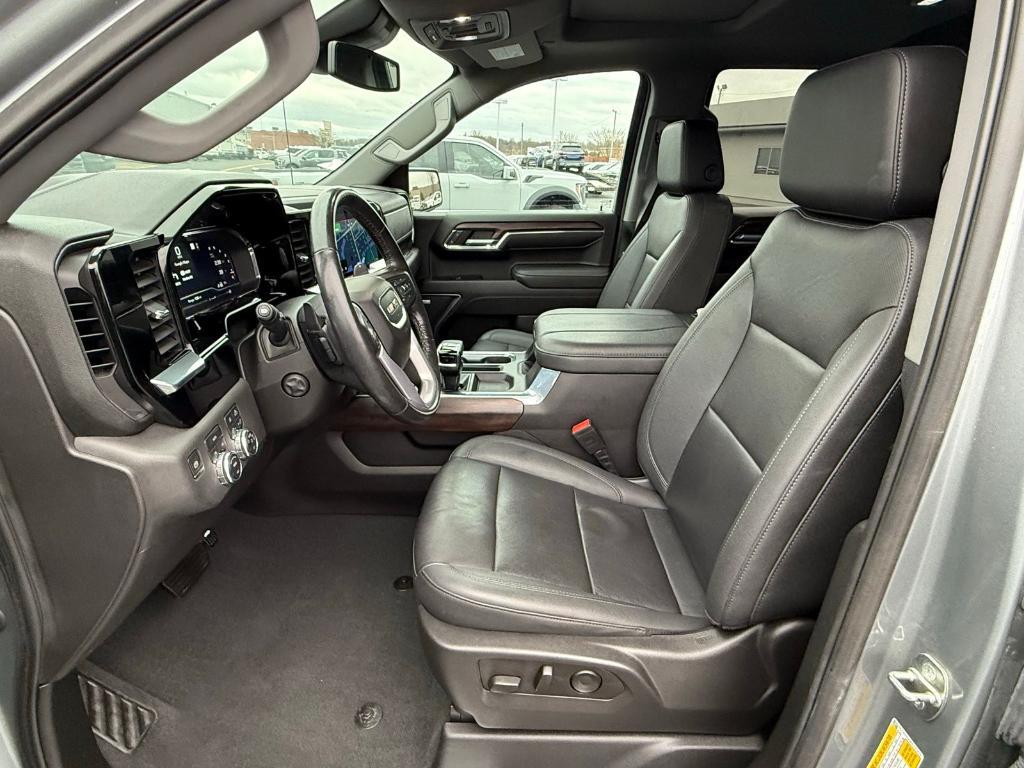 used 2023 GMC Sierra 1500 car, priced at $45,911