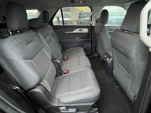 new 2025 Ford Explorer car