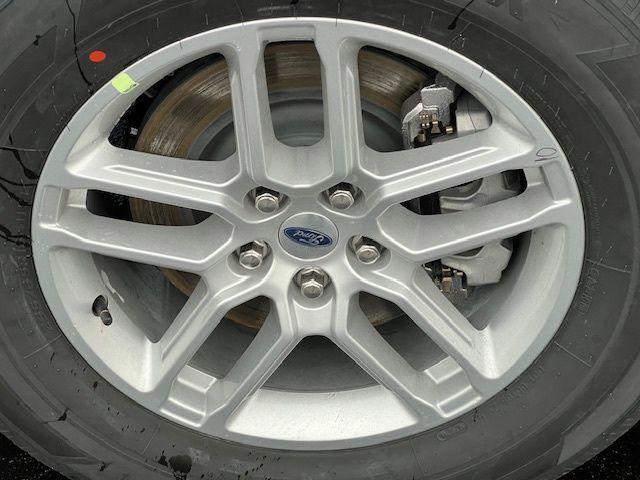 new 2025 Ford Explorer car