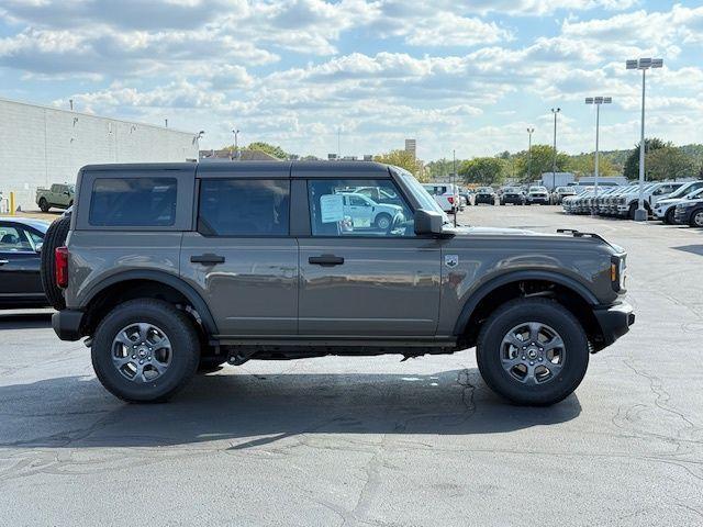 new 2025 Ford Bronco car, priced at $45,947