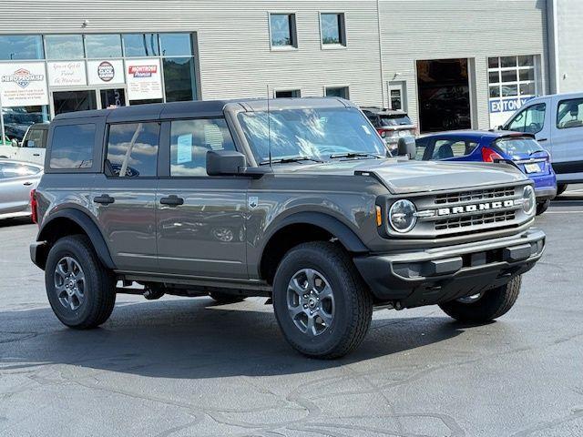 new 2025 Ford Bronco car, priced at $45,947