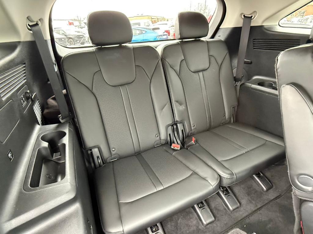 used 2022 Kia Sorento car, priced at $29,464