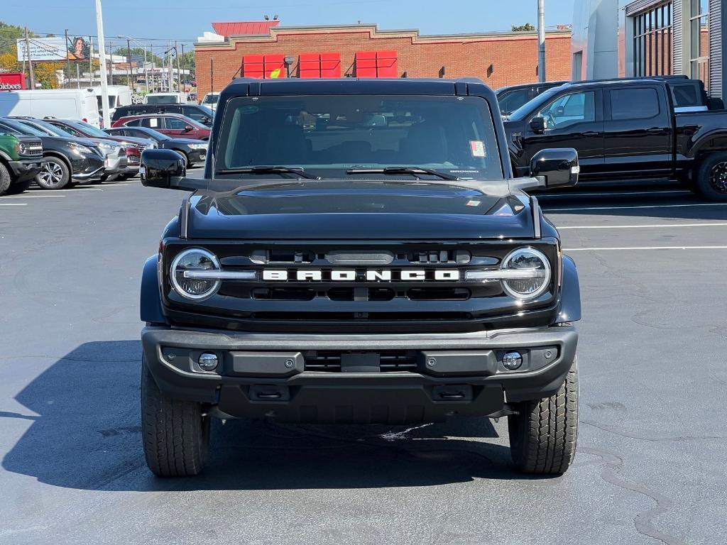 new 2025 Ford Bronco car, priced at $51,207