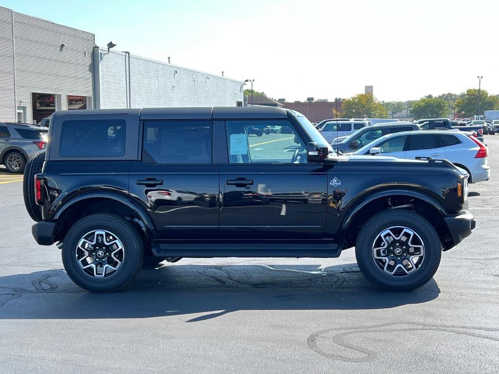 new 2025 Ford Bronco car, priced at $51,207