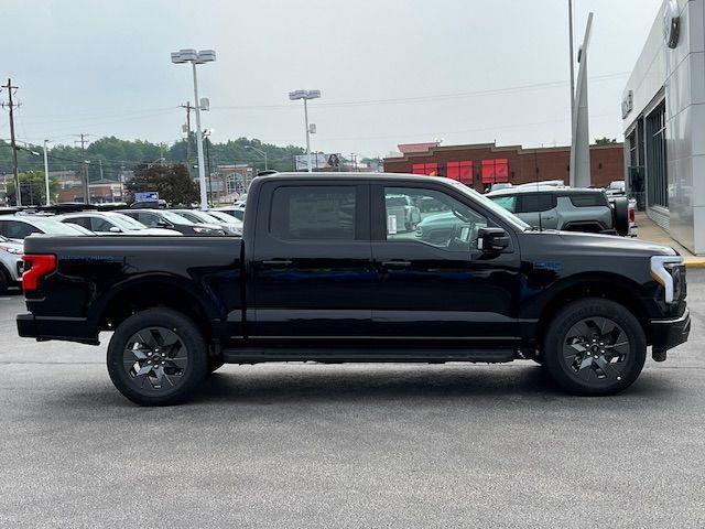 new 2025 Ford F-150 Lightning car