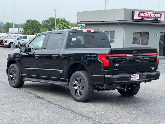 new 2025 Ford F-150 Lightning car