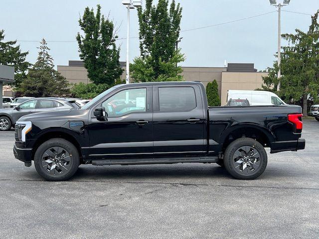 new 2025 Ford F-150 Lightning car
