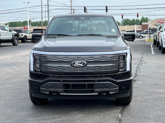 new 2025 Ford F-150 Lightning car