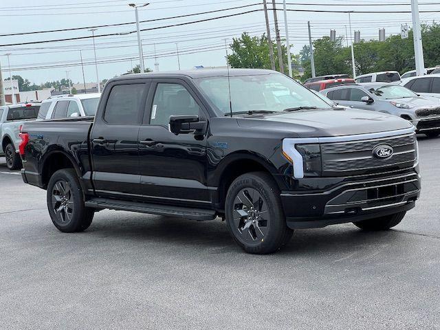 new 2025 Ford F-150 Lightning car