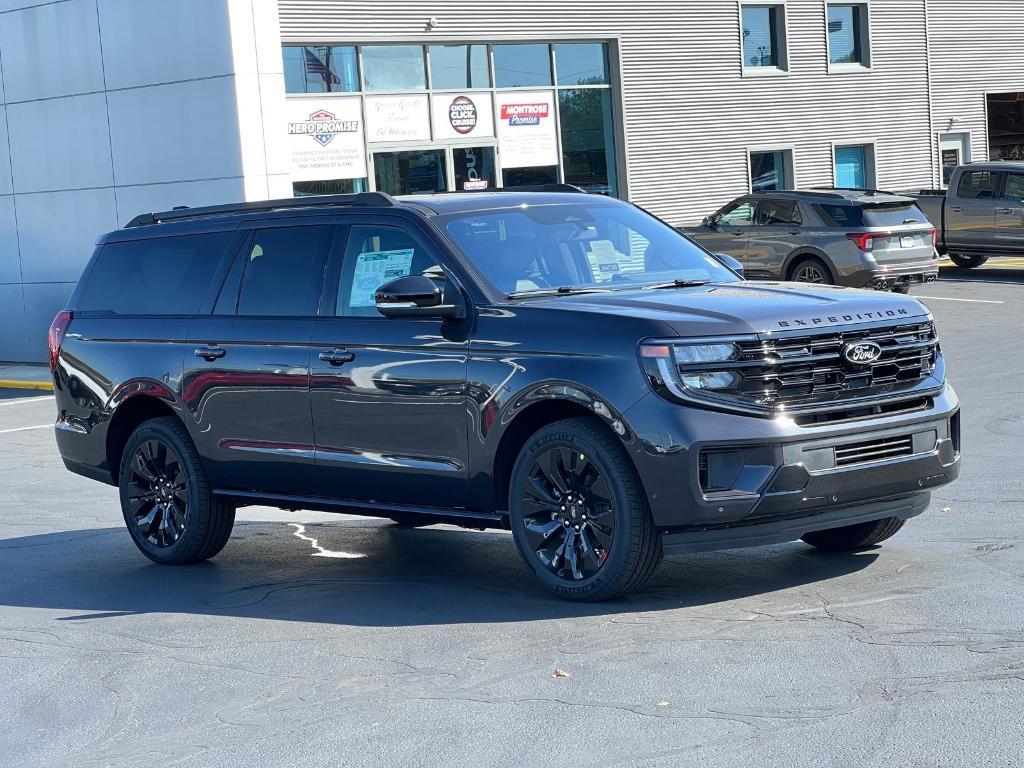 new 2025 Ford Expedition Max car, priced at $83,010