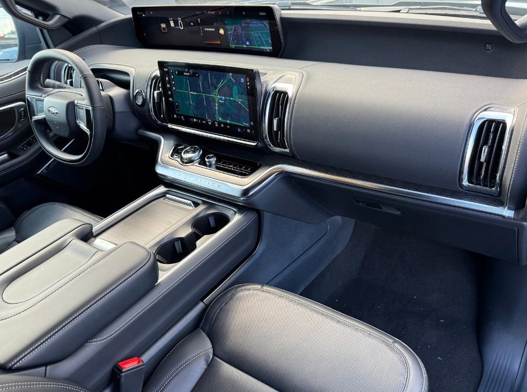 new 2025 Ford Expedition Max car, priced at $83,010