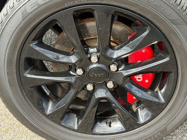 used 2022 Jeep Grand Cherokee WK car, priced at $28,011