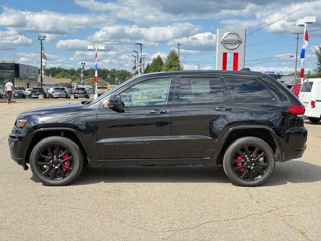 used 2022 Jeep Grand Cherokee WK car, priced at $28,011