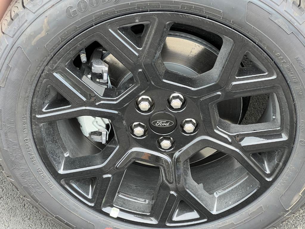 new 2025 Ford Maverick car, priced at $40,005