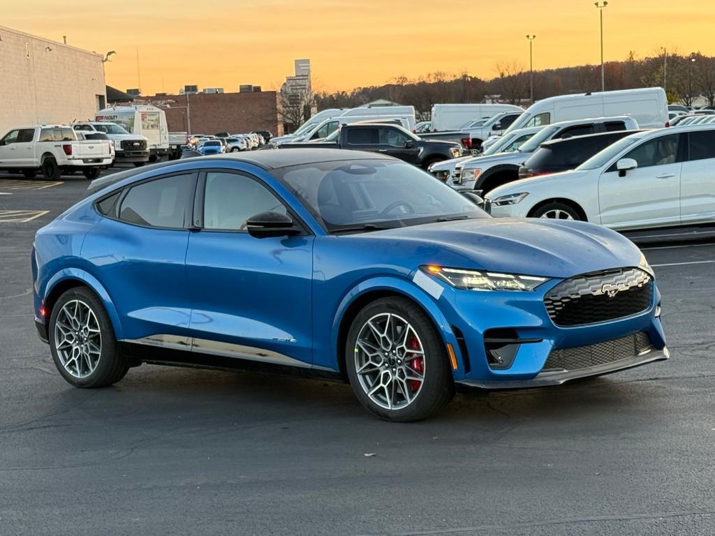 new 2025 Ford Mustang Mach-E car