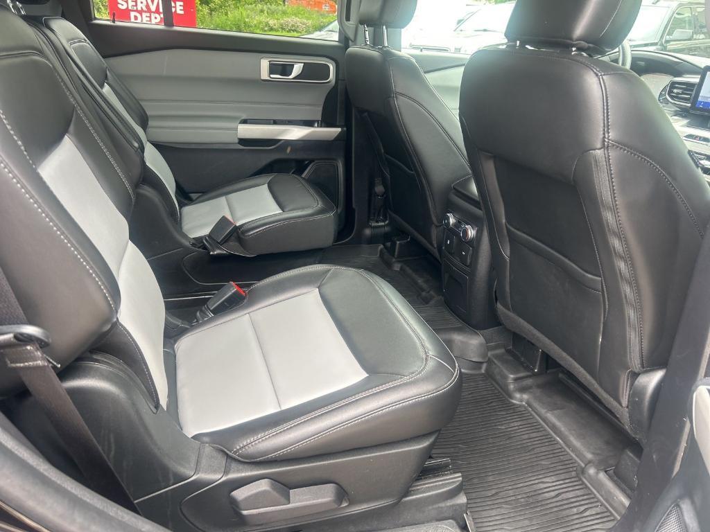 used 2022 Ford Explorer car, priced at $31,048