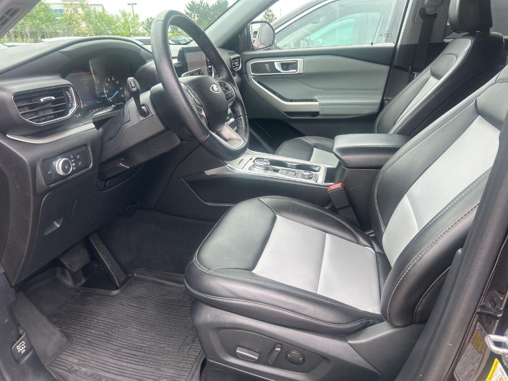 used 2022 Ford Explorer car, priced at $31,048