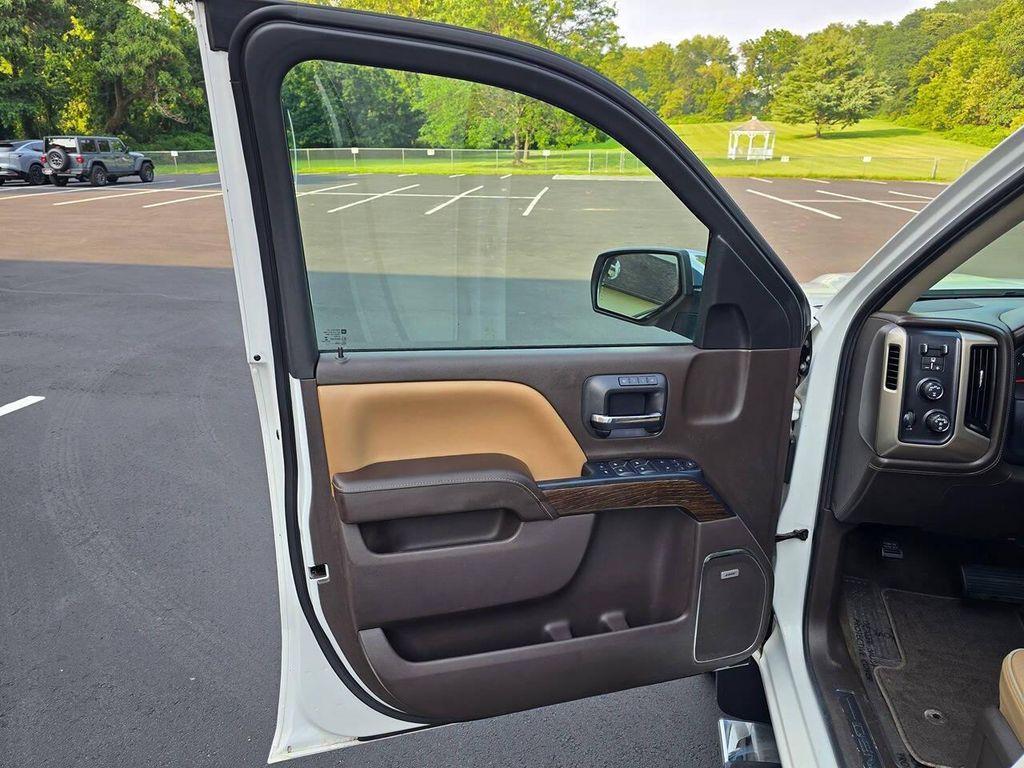used 2017 GMC Sierra 1500 car, priced at $28,992
