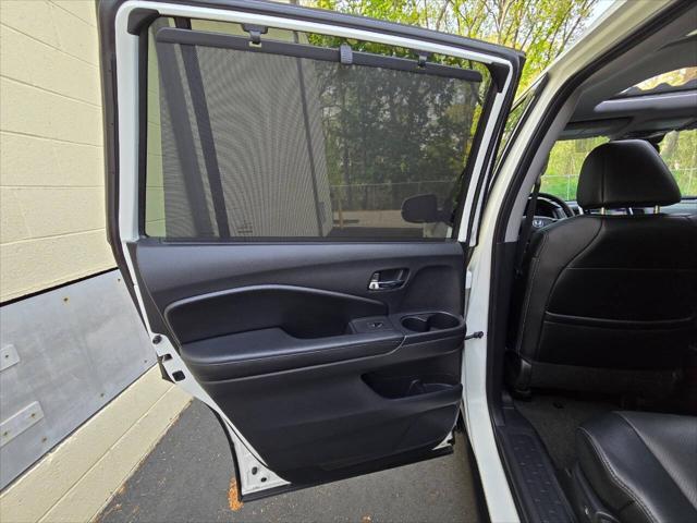used 2016 Honda Pilot car, priced at $18,988