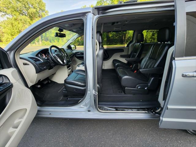 used 2015 Chrysler Town & Country car, priced at $11,500