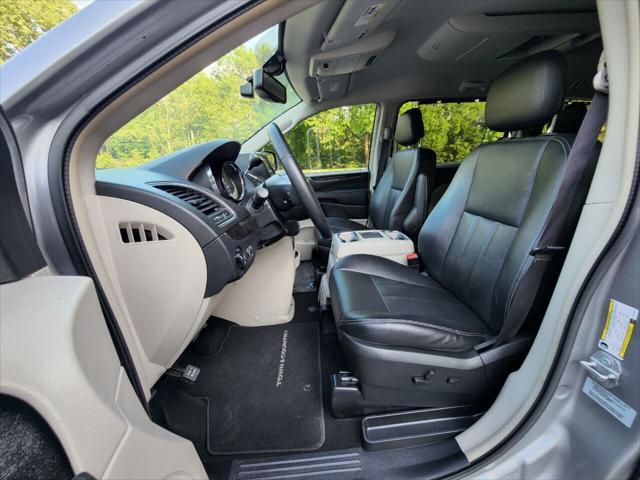 used 2015 Chrysler Town & Country car, priced at $11,500