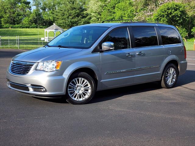 used 2015 Chrysler Town & Country car, priced at $9,991