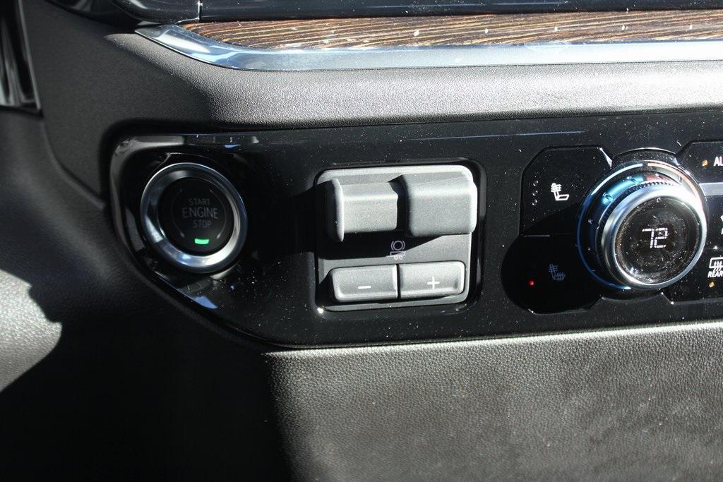 new 2025 GMC Sierra 1500 car, priced at $52,101